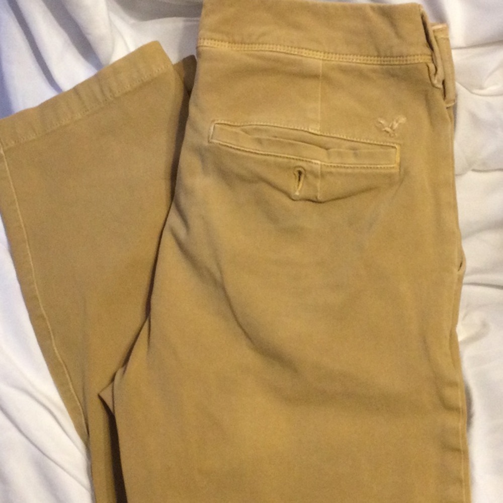 American Eagle Tan Khakis